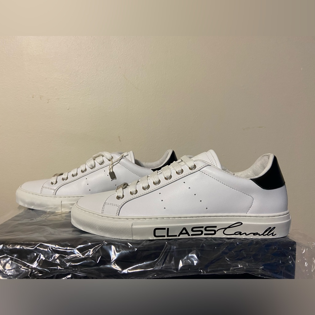 Cavalli Class New With Box Sneakers It38/Us7.5 White Genuine Calfskin Leather.